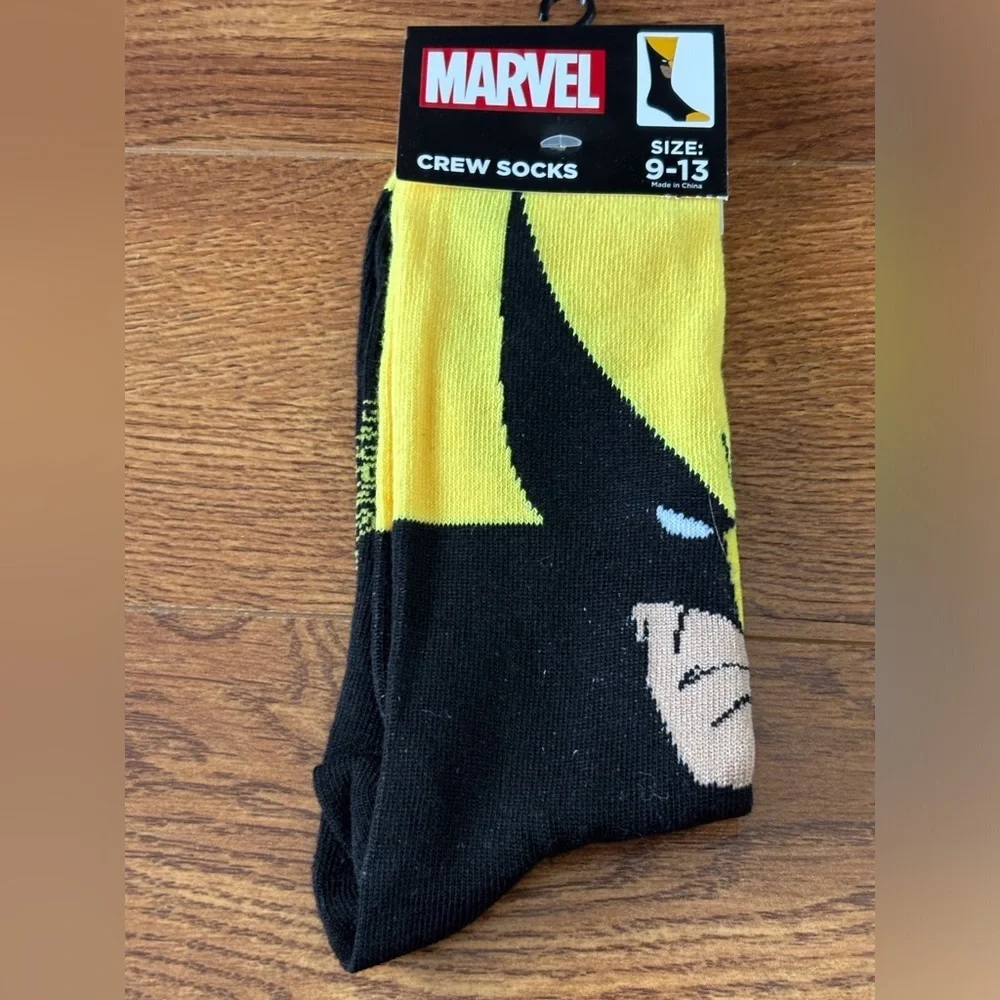 Marvel Men's X-Men: Wolverine crew socks